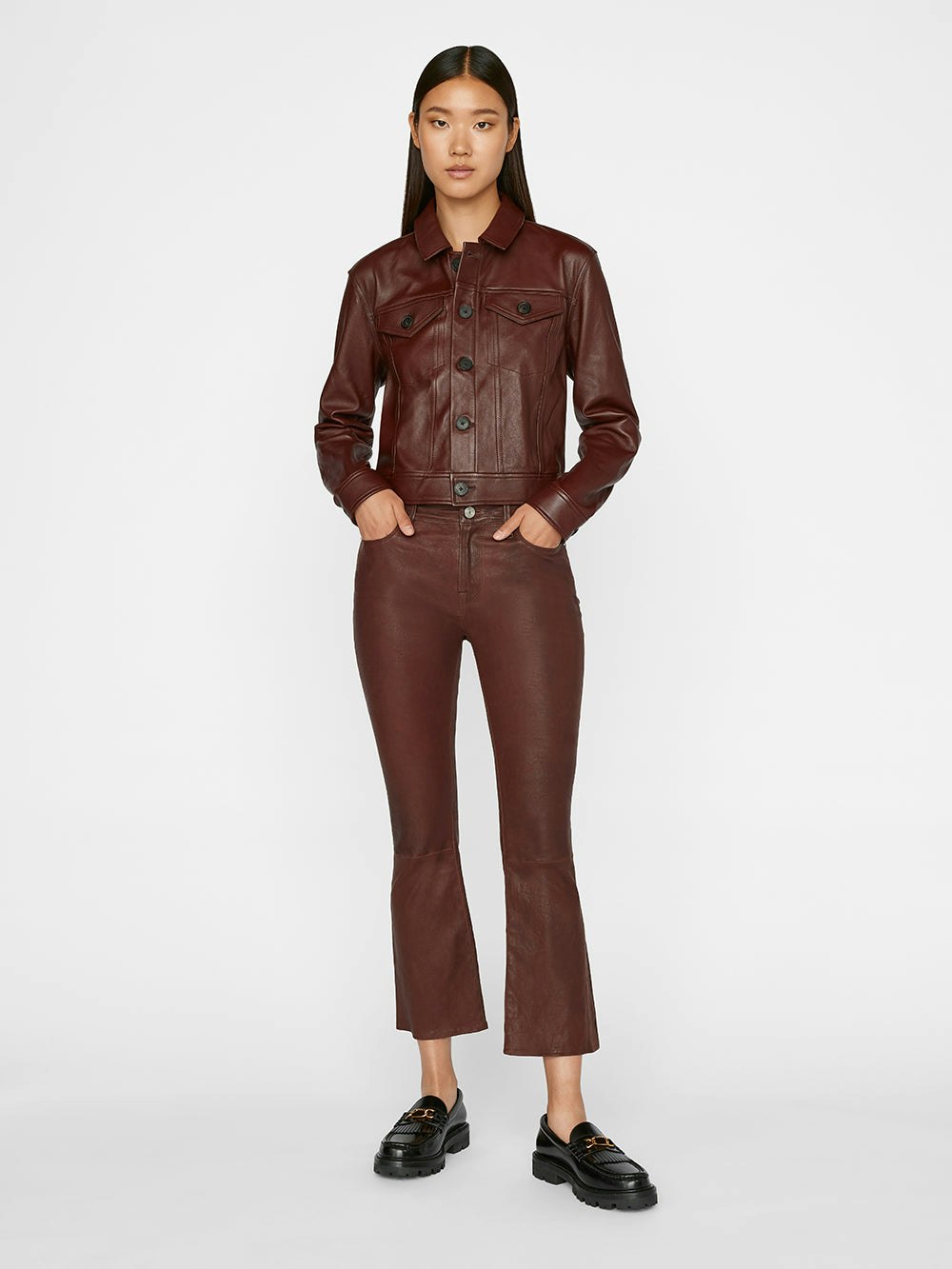 pants full body view alt:hover